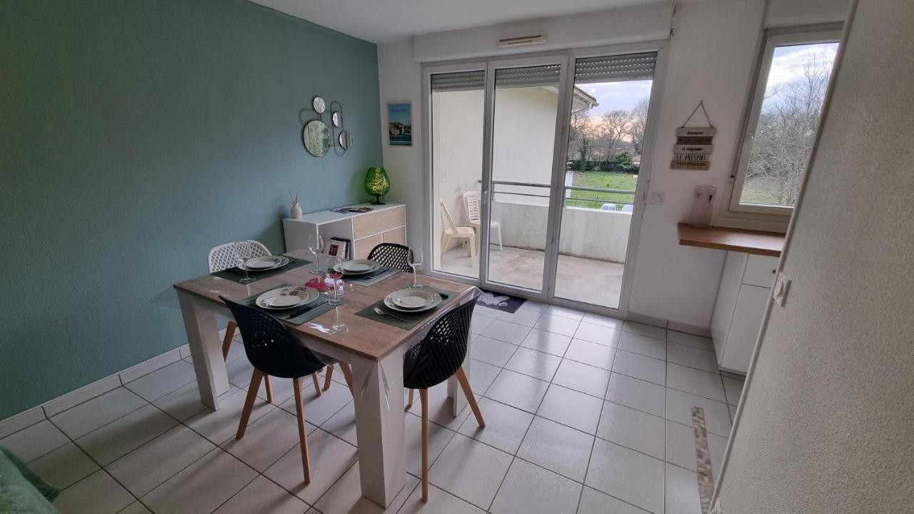 Appartement Beau T2 bien équipé au calme ! à Saint-Pierre-du-Mont  Extérieur photo