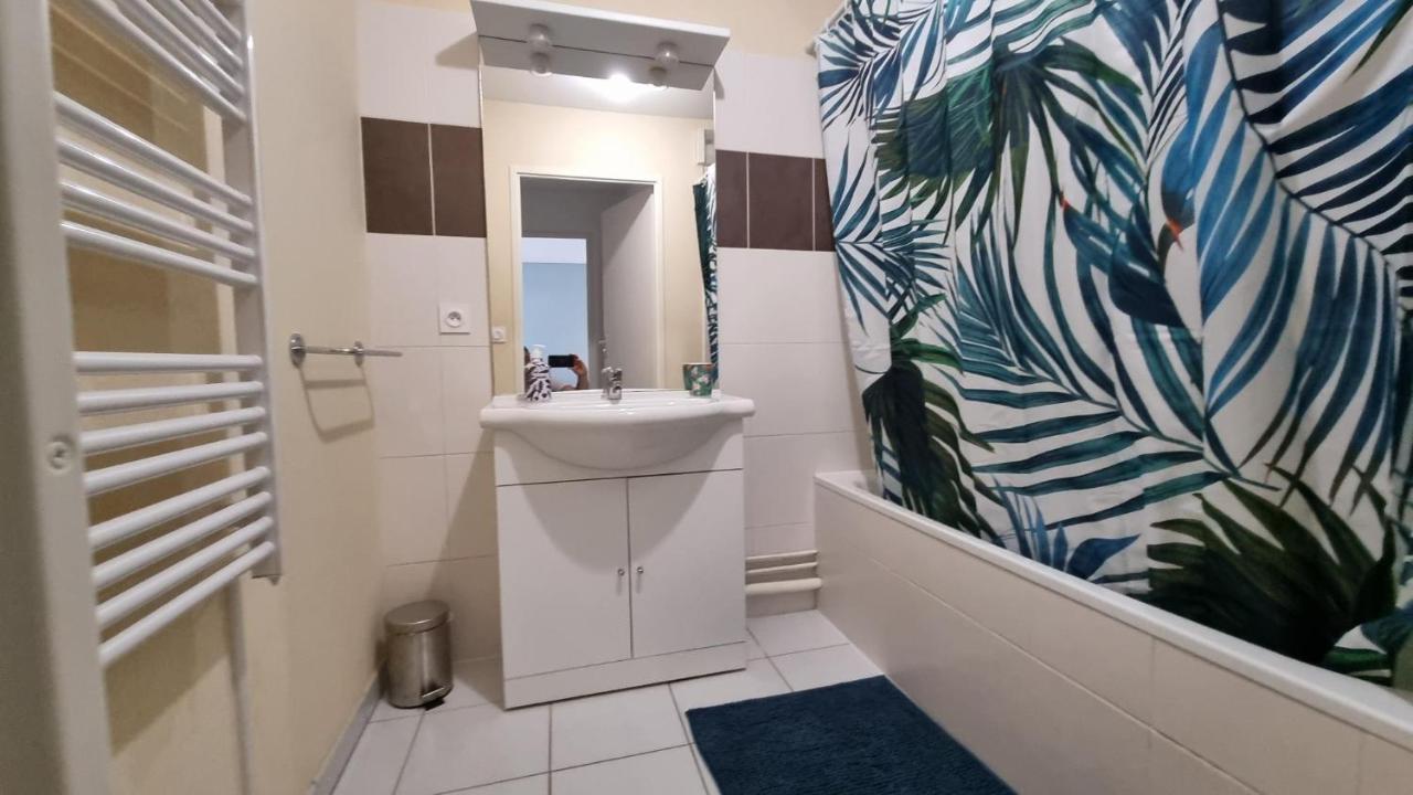 Appartement Beau T2 bien équipé au calme ! à Saint-Pierre-du-Mont  Extérieur photo